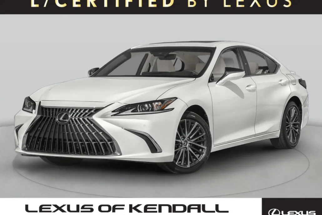 2023 Lexus ES 300h photo 1