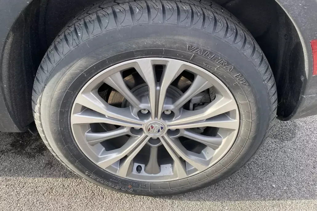 2023 Buick Envision Preferred photo 1