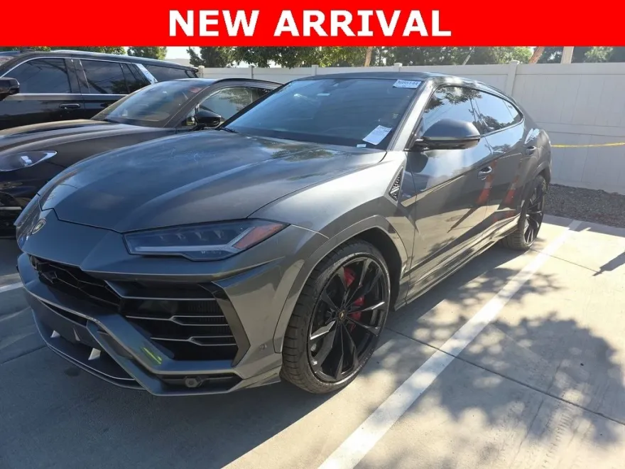 2020 Lamborghini Urus Base photo 1