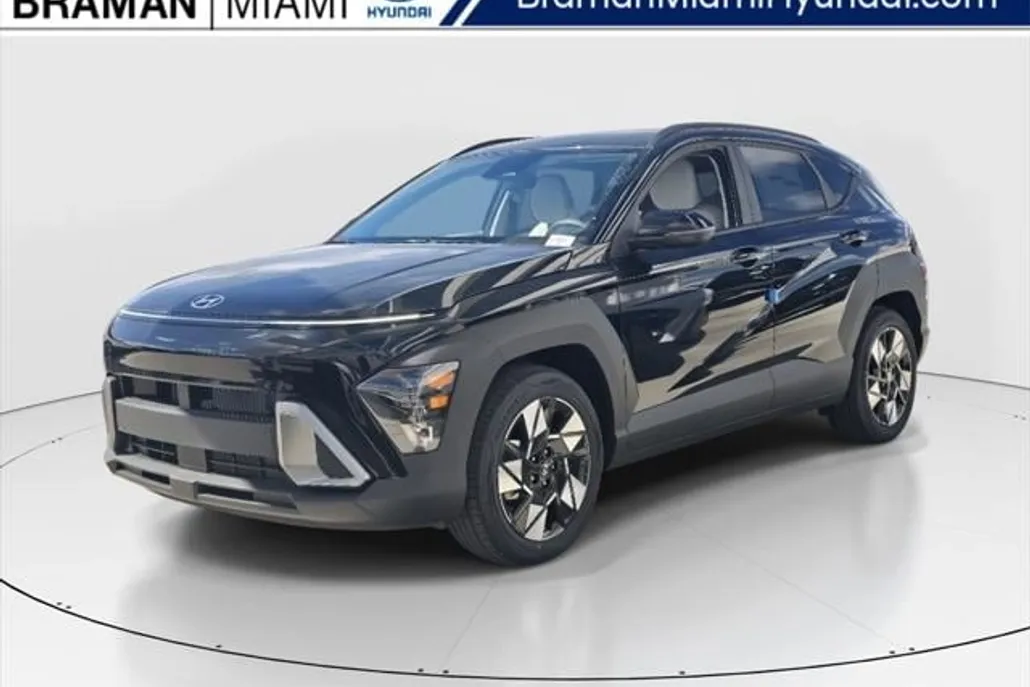 2025 Hyundai Kona SEL photo 1