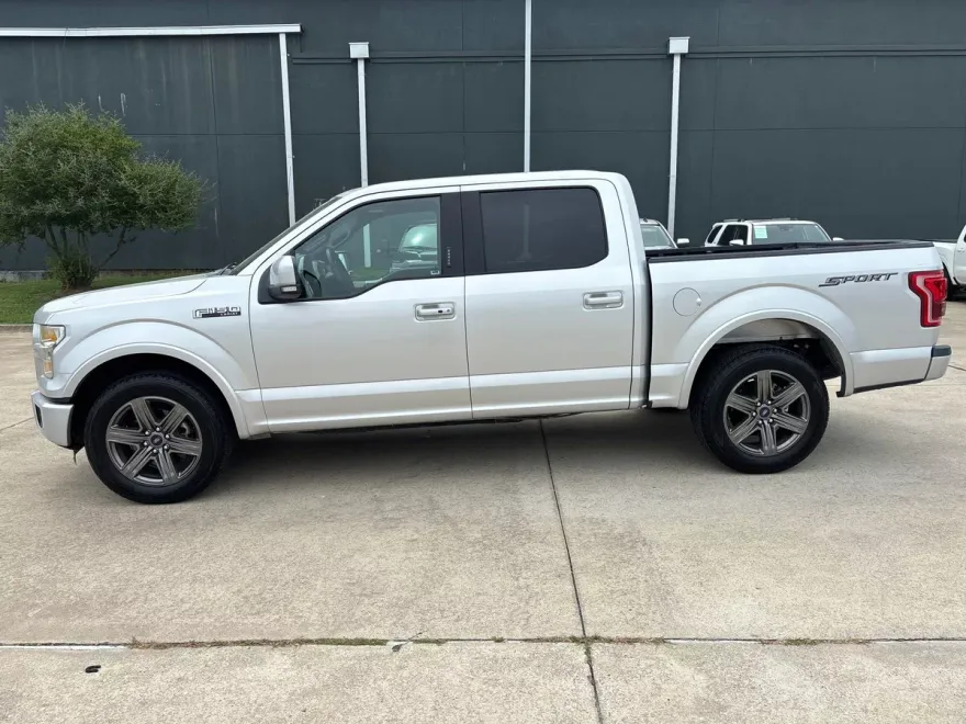 2016 Ford F-150 Lariat photo 1