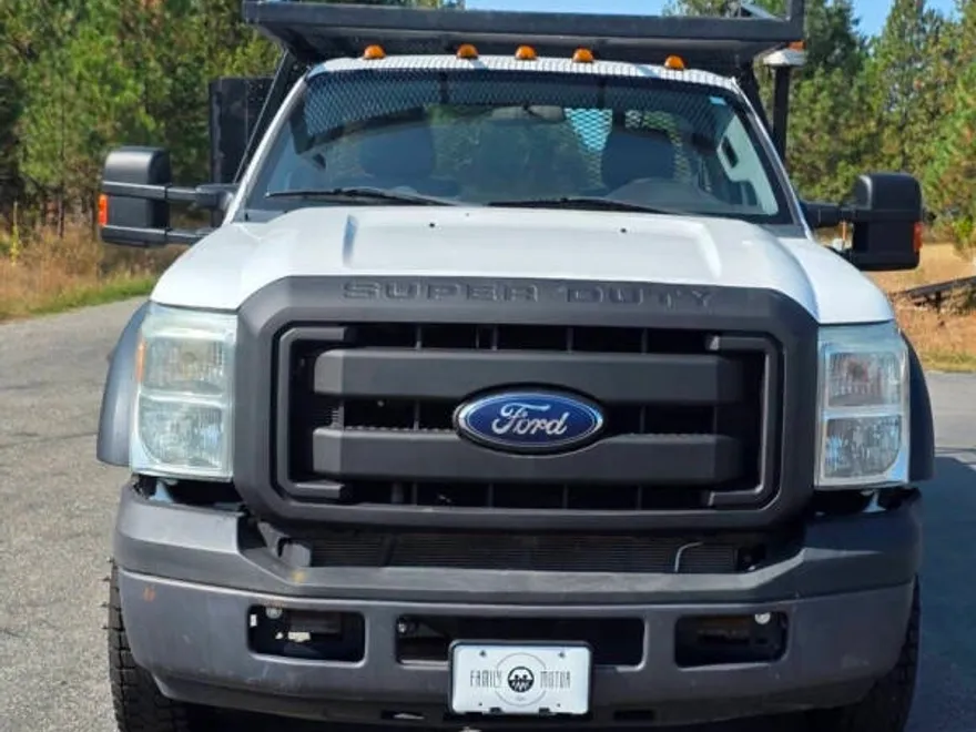 2015 Ford F-550 photo 1