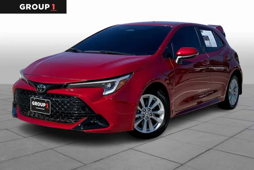2023 Toyota Corolla SE photo 1