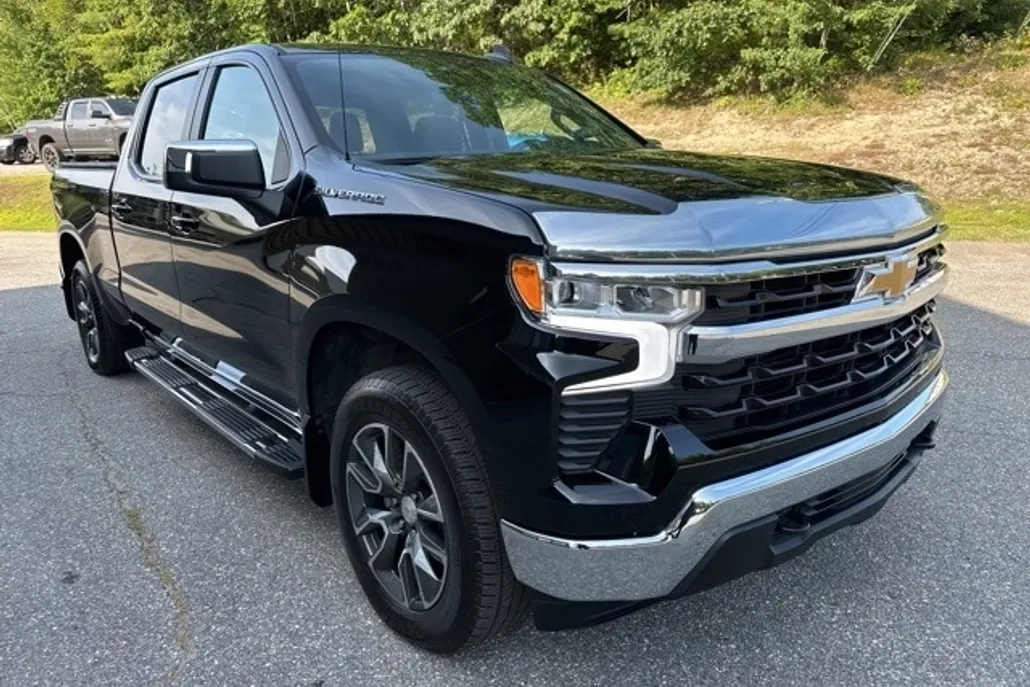 2023 Chevrolet Silverado 1500 LT photo 1