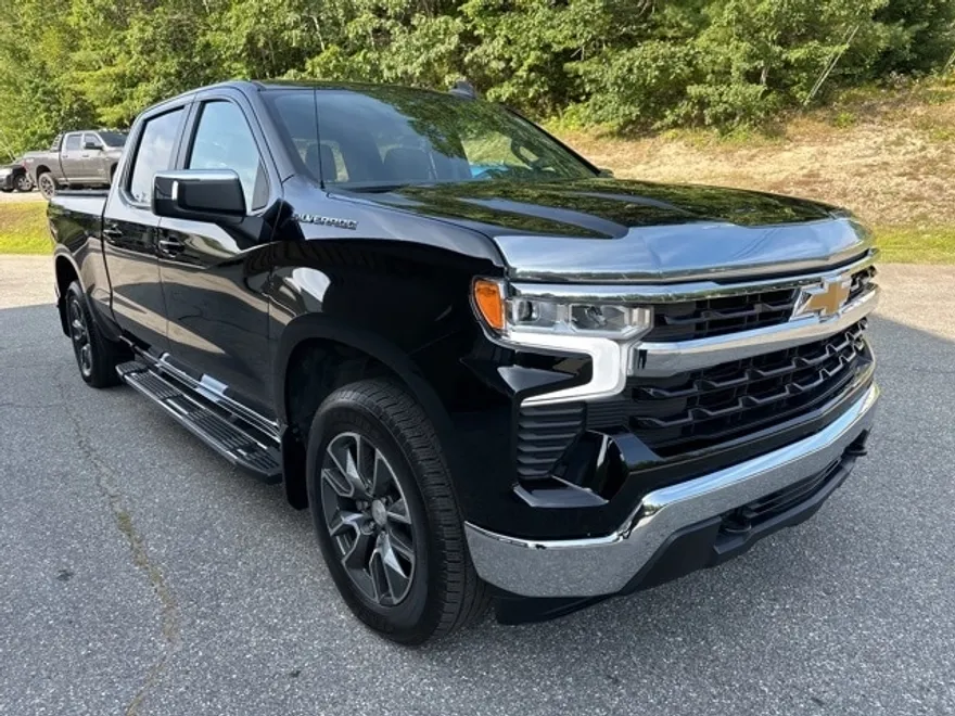 2023 Chevrolet Silverado 1500 LT photo 1