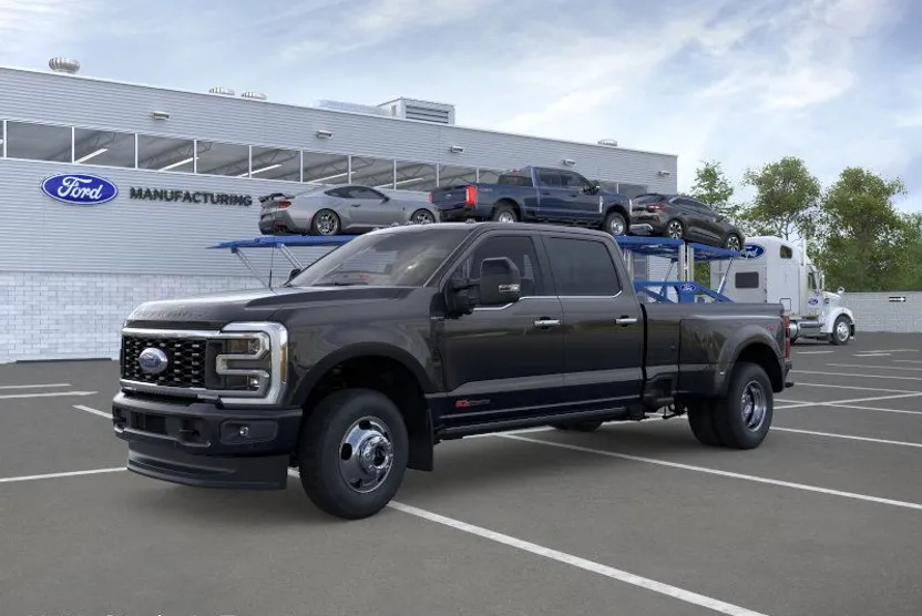 2026 Ford F-350 Platinum photo 1