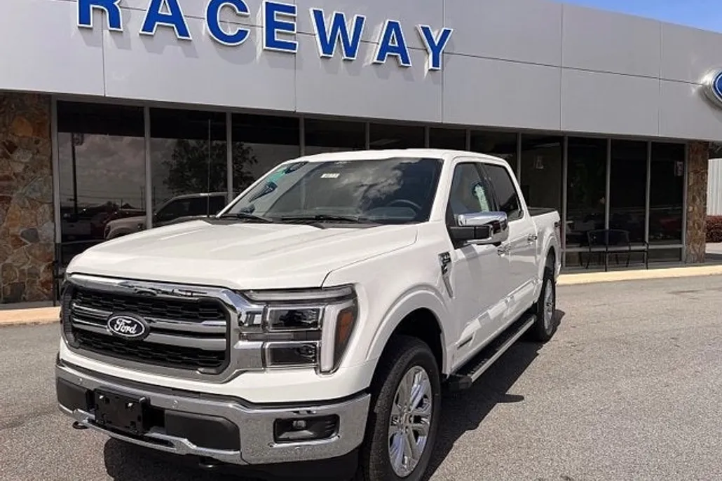 2025 Ford F-150 Lariat photo 1