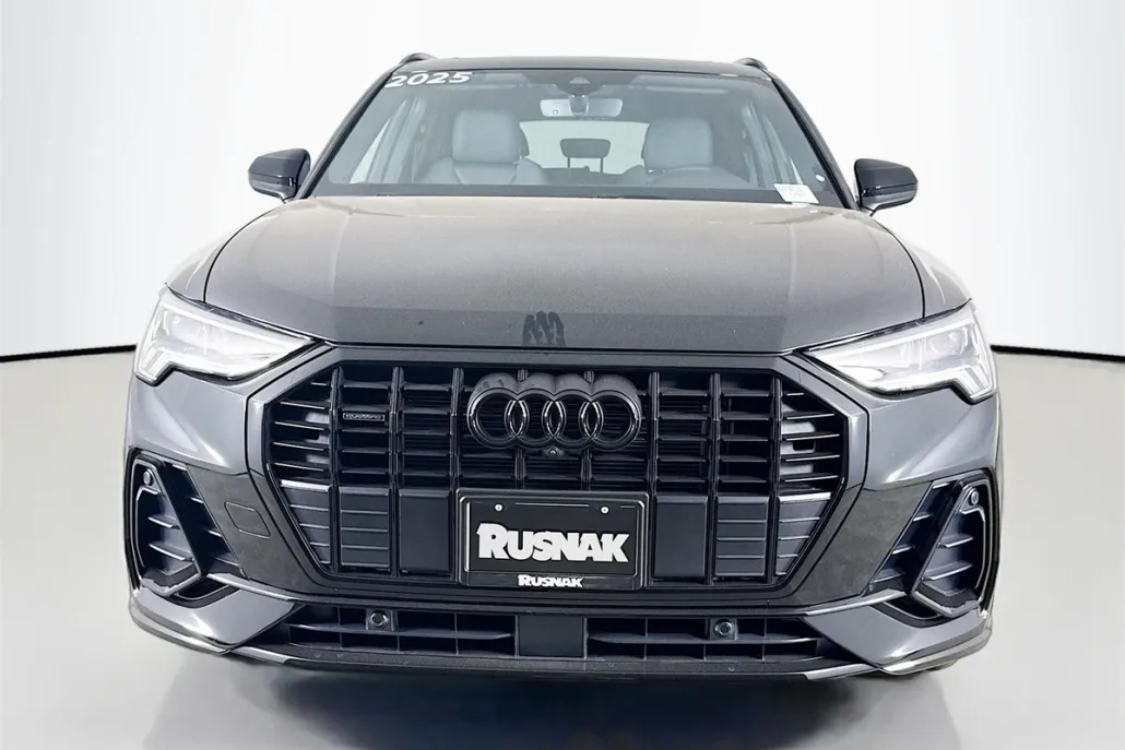 2025 Audi Q3 Premium Plus S line photo 1