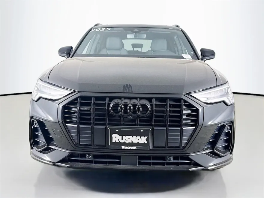2025 Audi Q3 Premium Plus S line photo 1
