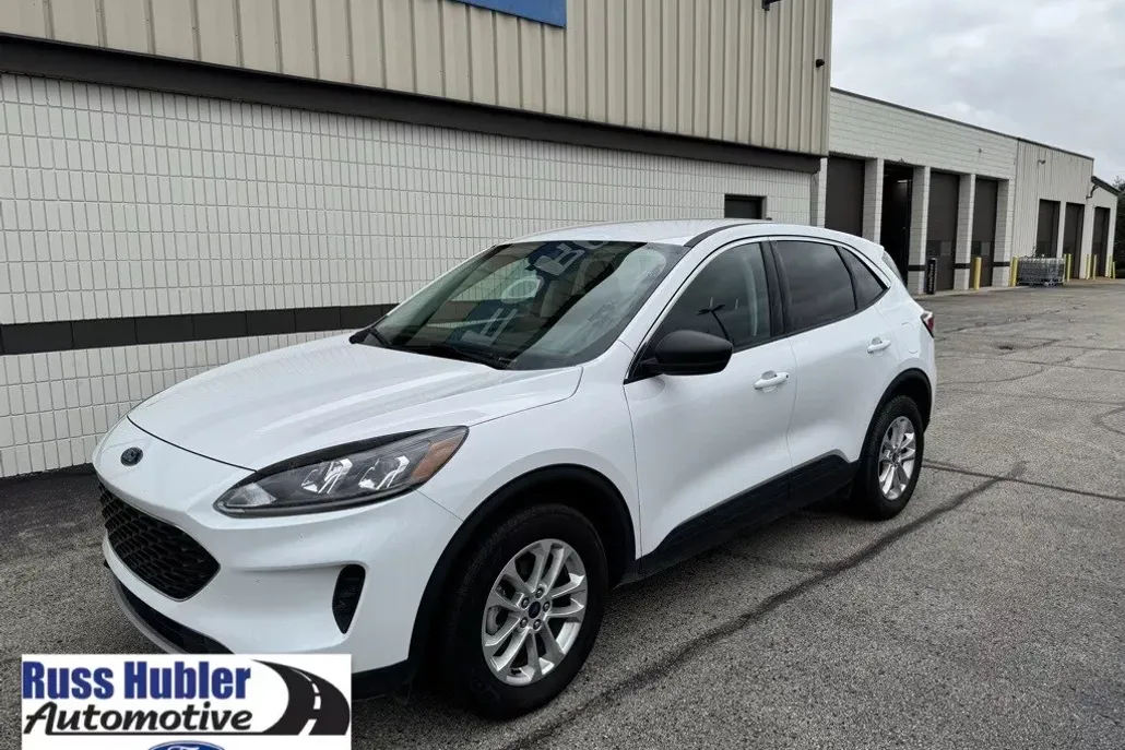2022 Ford Escape SE photo 1