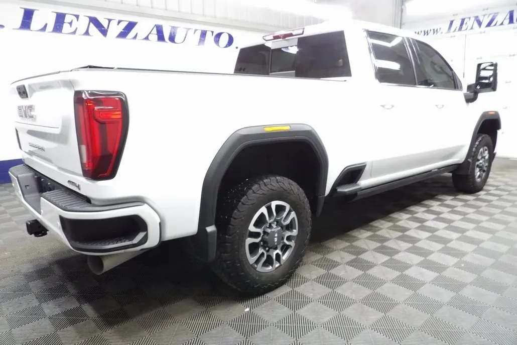 2023 Gmc Sierra HD AT4 photo 1