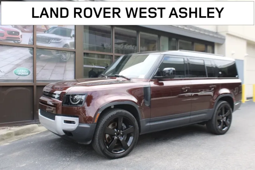 2024 Land Rover Defender S photo 1