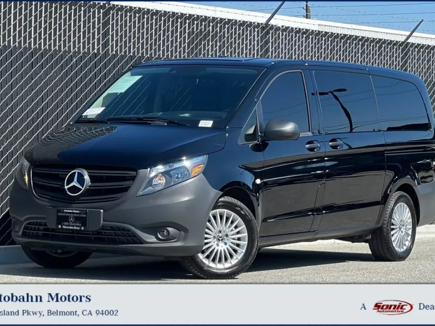 2023 Mercedes Benz Metris Van photo 1