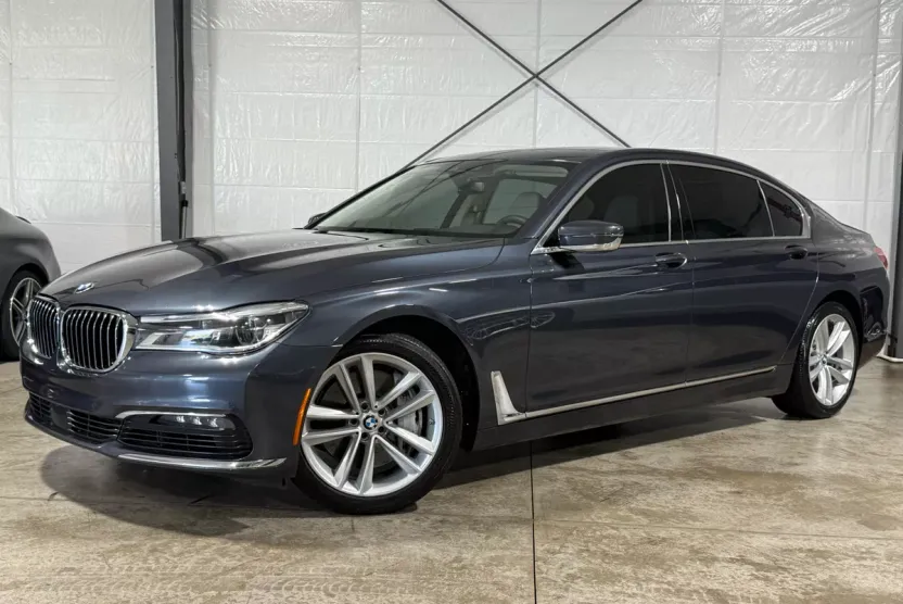 2018 Bmw 750i / B7 photo 1