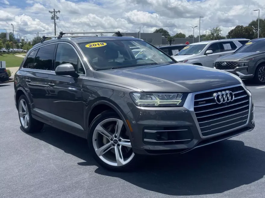 2019 Audi Q7 Prestige 55 photo 1