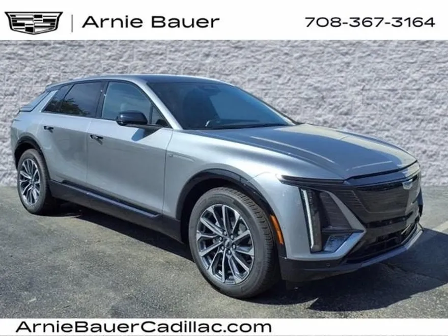 2025 Cadillac Lyriq Sport photo 1