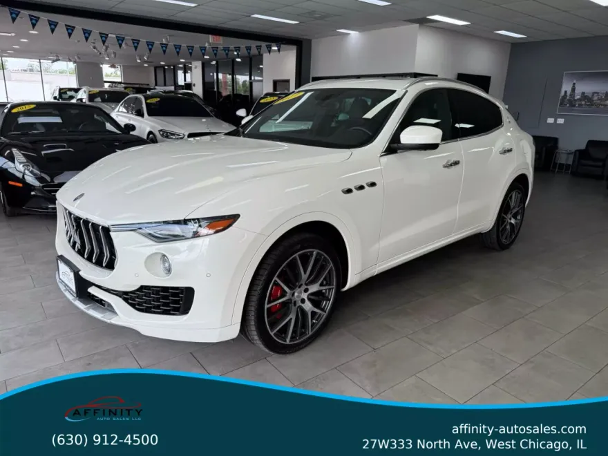 2017 Maserati Levante photo 1