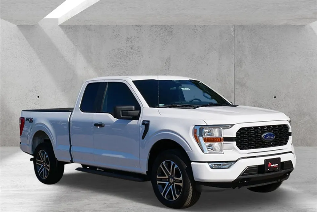 2022 Ford F-150 XL photo 1