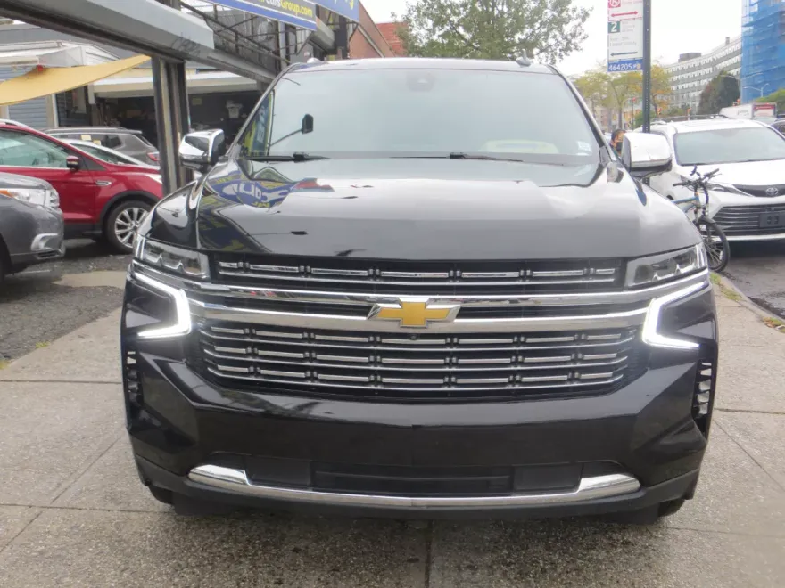 2021 Chevrolet Suburban Premier photo 1