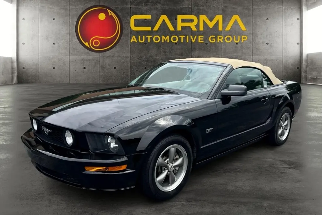 2005 Ford Mustang GT Premium Convertible photo 1