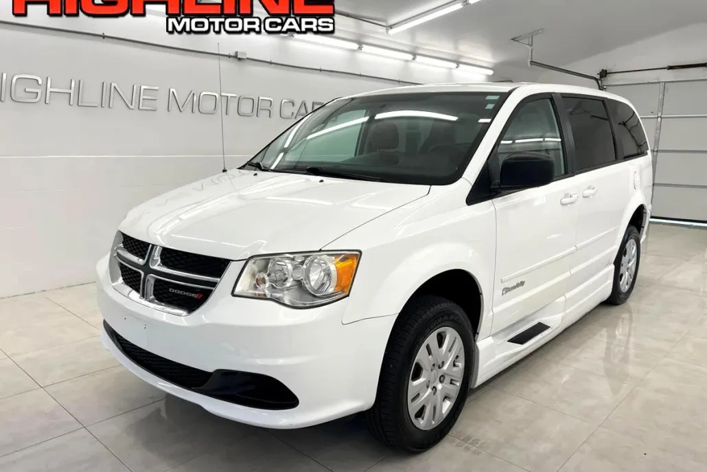 2014 Dodge Grand Caravan SE photo 1