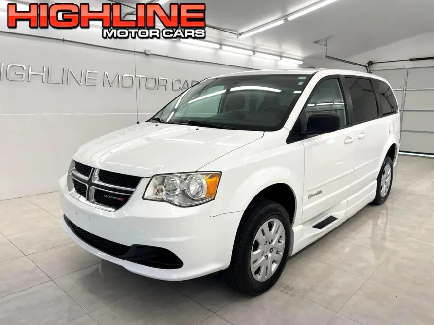 2014 Dodge Grand Caravan SE photo 1
