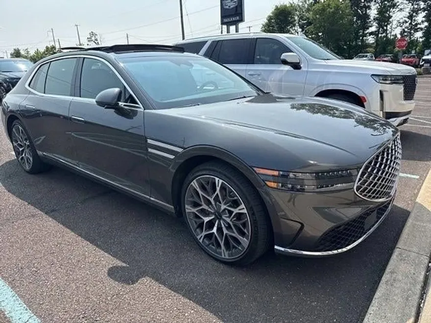 2024 Genesis G90 3.5T E-Supercharger photo 1