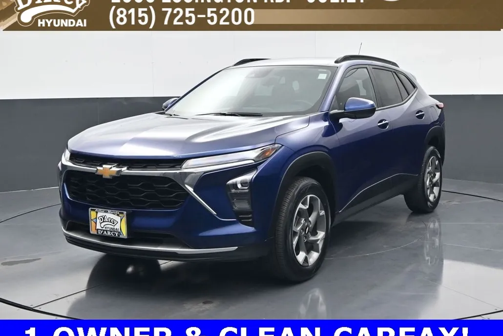 2024 Chevrolet Trax LT photo 1