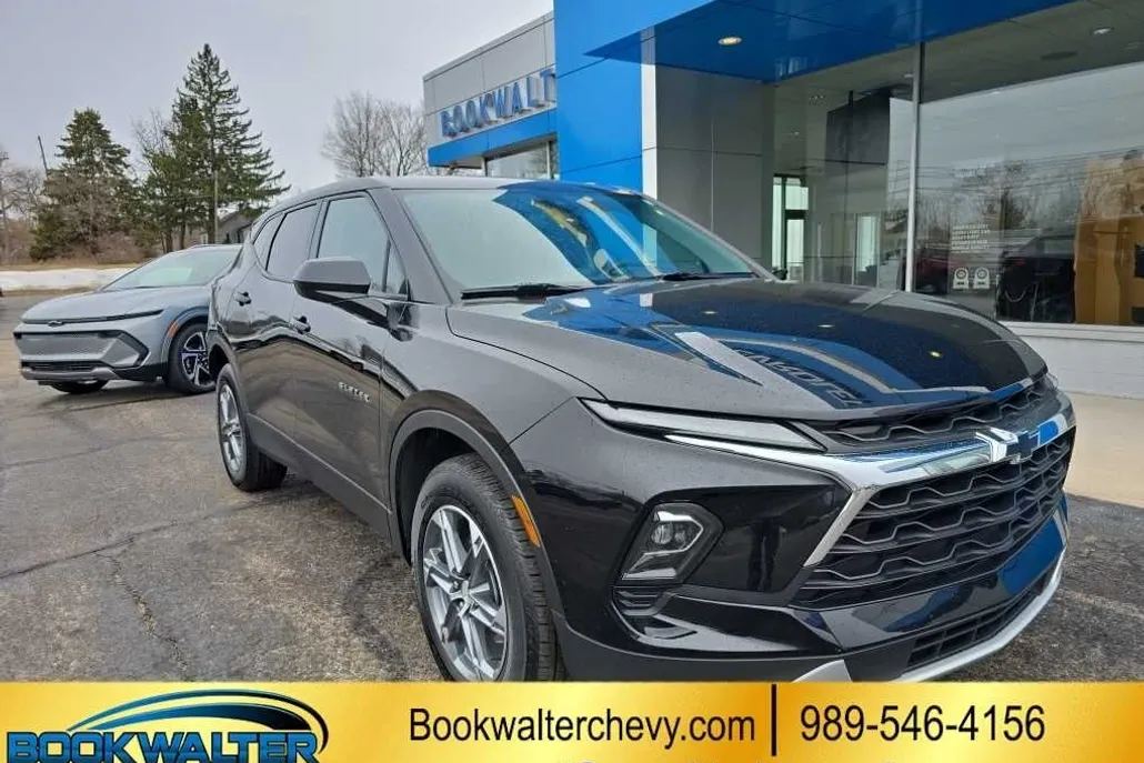 2023 Chevrolet Blazer 2LT photo 1