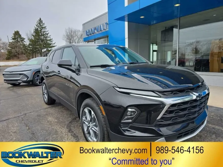 2023 Chevrolet Blazer 2LT photo 1