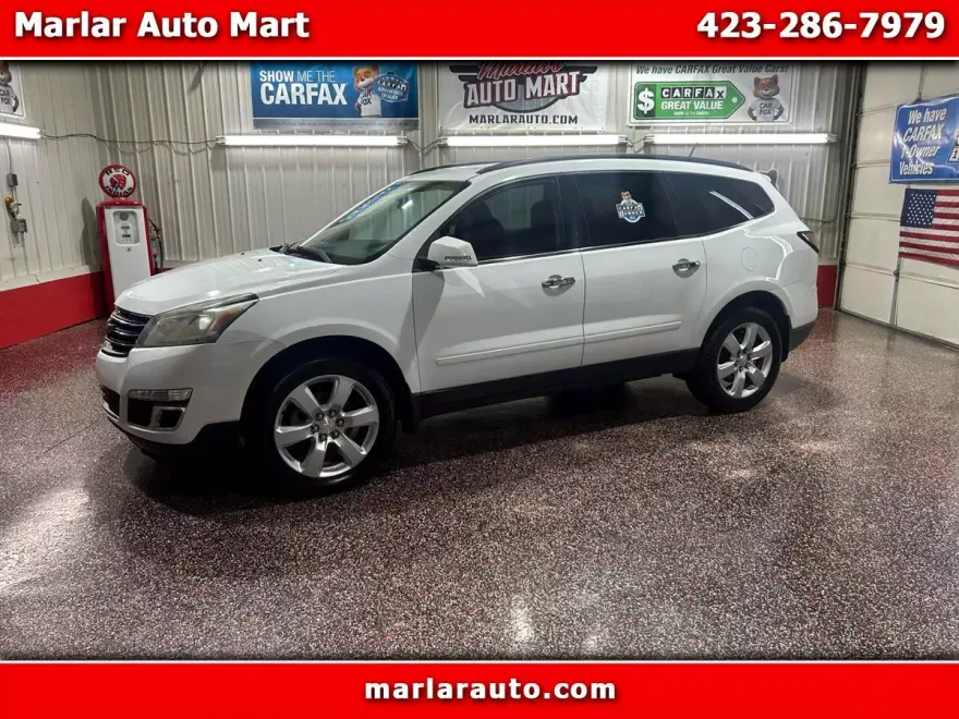 2016 Chevrolet Traverse 1LT photo 1