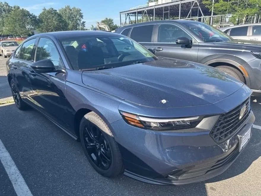 2025 Honda Accord SE photo 1