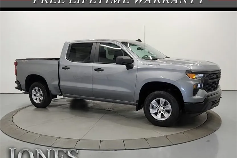 2025 Chevrolet Silverado 1500 photo 1