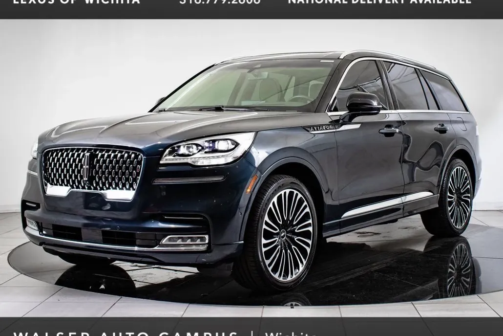 2023 Lincoln Aviator Black Label photo 1