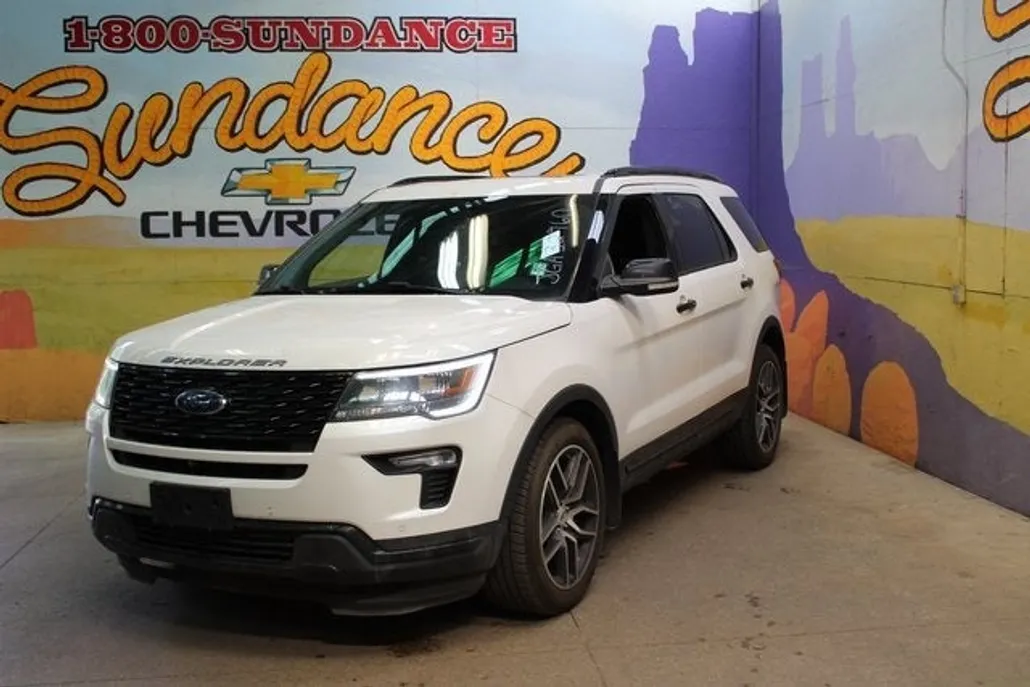 2018 Ford Explorer Sport photo 1