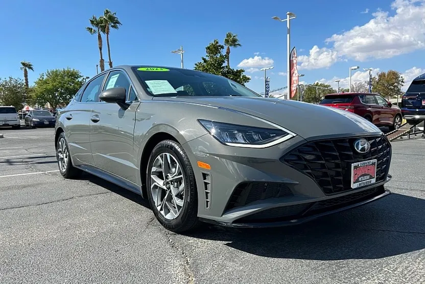 2023 Hyundai Sonata SEL Convenience N Line photo 1