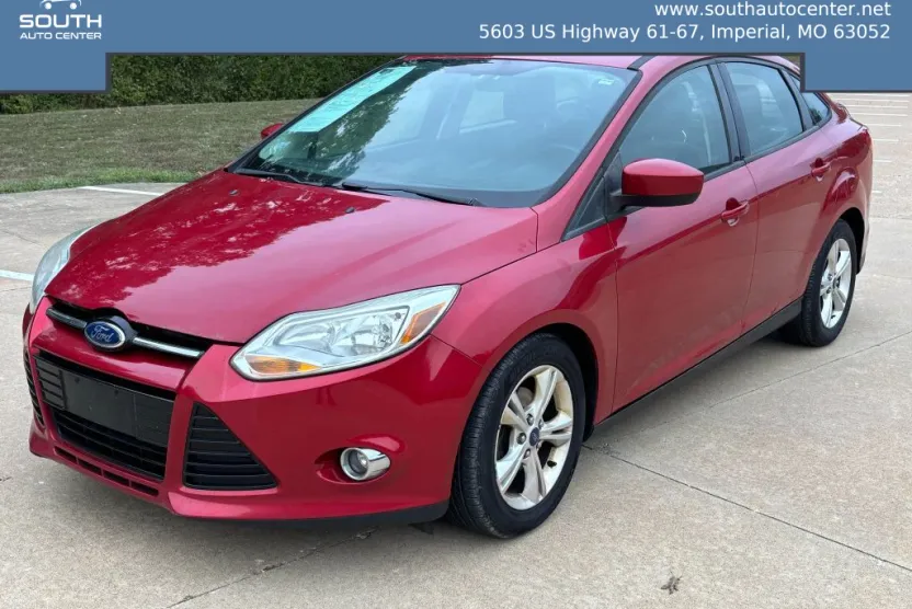 2012 Ford Focus Sedan photo 1