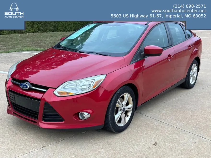 2012 Ford Focus Sedan photo 1