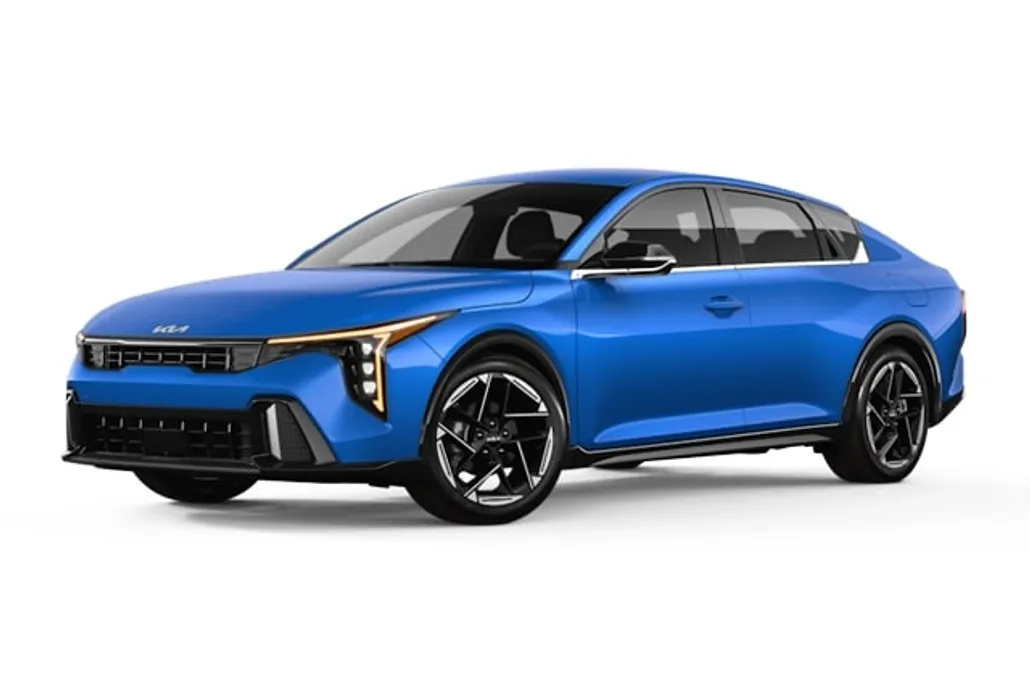 2025 Kia K4 GT-Line photo 1