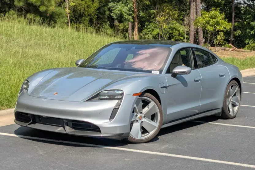 2021 Porsche Taycan Turbo S photo 1