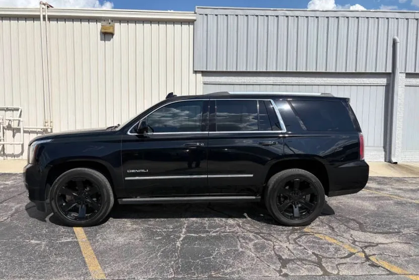 2020 Gmc Yukon Denali photo 1