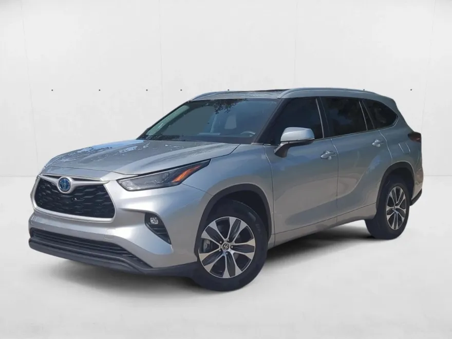 2023 Toyota Highlander Hybrid XLE photo 1