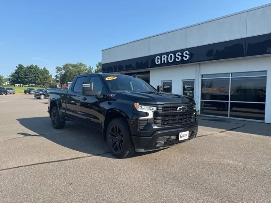 2024 Chevrolet Silverado 1500 RST photo 1