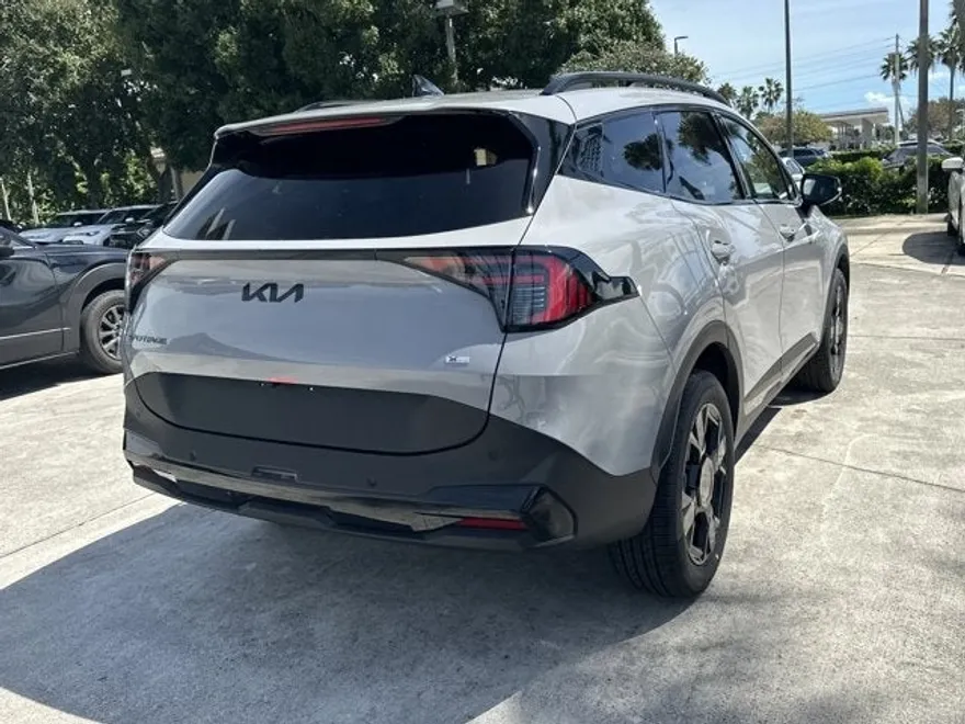2026 Kia Sportage Hybrid X-Line photo 1
