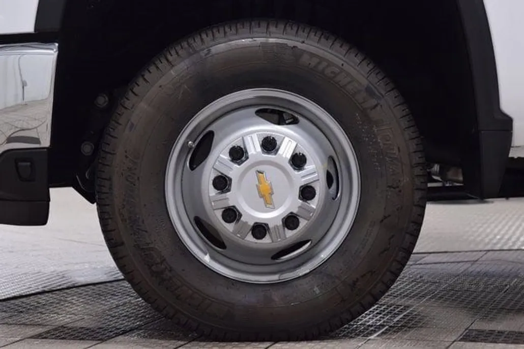 2025 Chevrolet Silverado 3500HD Work Truck photo 1