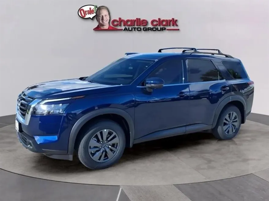 2025 Nissan Pathfinder SV photo 1