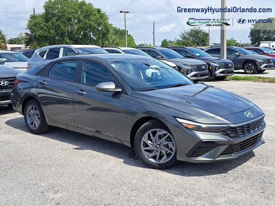 2025 Hyundai Elantra Hybrid Blue photo 1