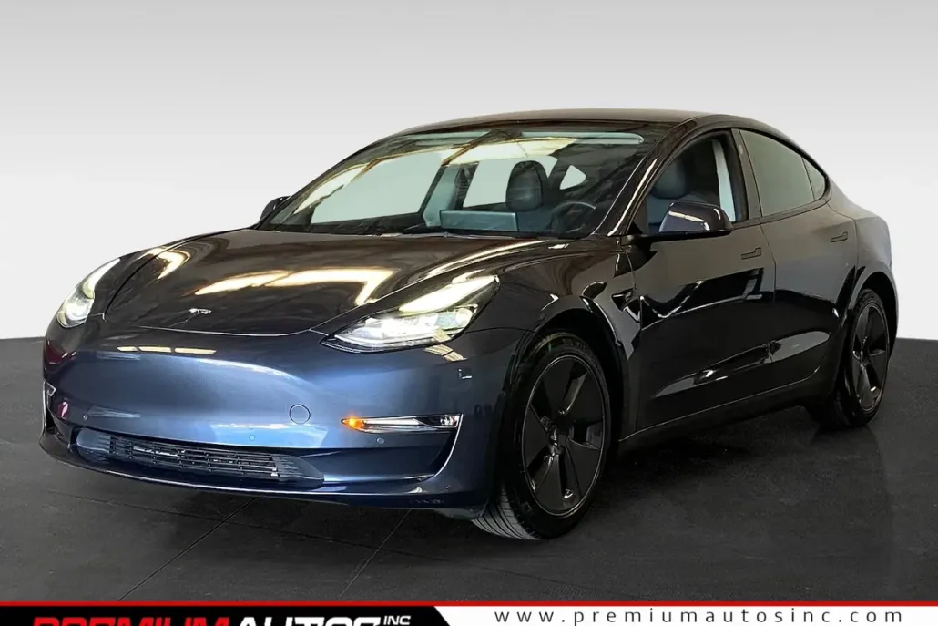 2022 Tesla Model 3 Long Range photo 1