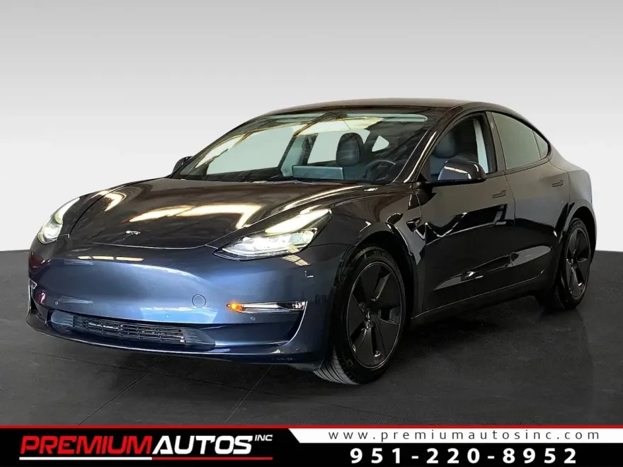 2022 Tesla Model 3 Long Range photo 1
