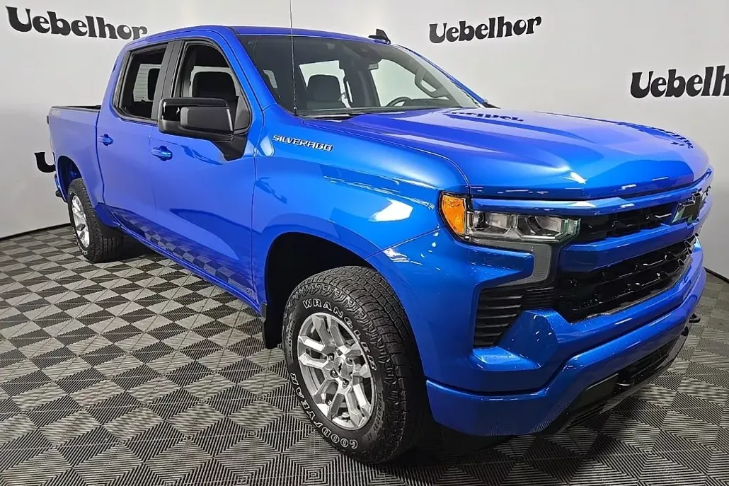 2025 Chevrolet Silverado 1500 RST photo 1